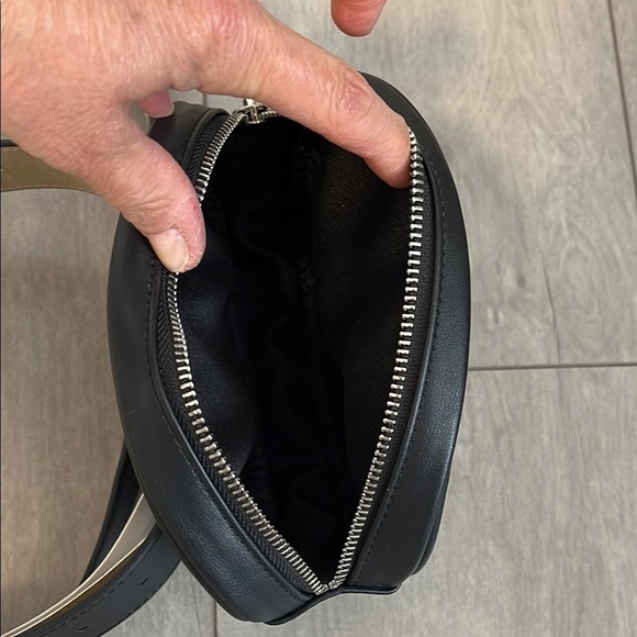 NWOT STEVE MADDEN Chevron Quilted Belt Bag Belt Women - Picture 9 of 10